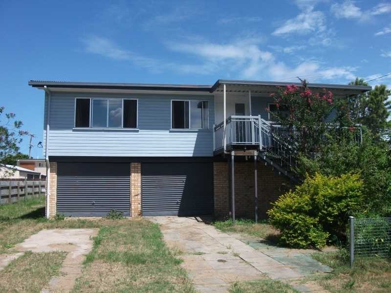 10 Dwyer Street, Beachmere QLD 4510