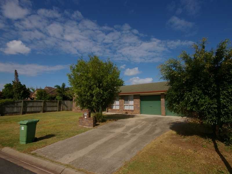 19 Columbia Drive, Beachmere QLD 4510
