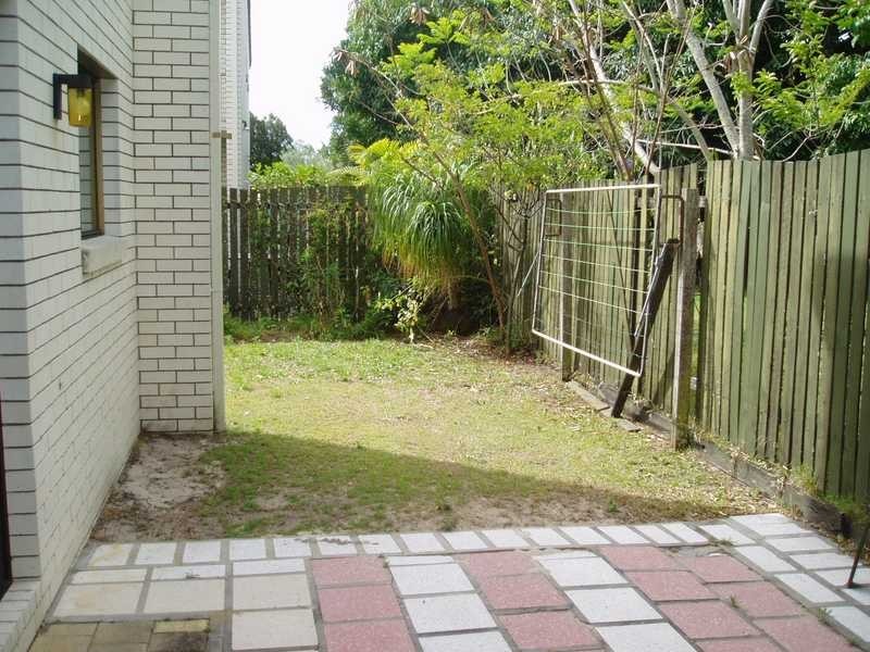 2/21 Cotteril Avenue, Bongaree QLD 4507