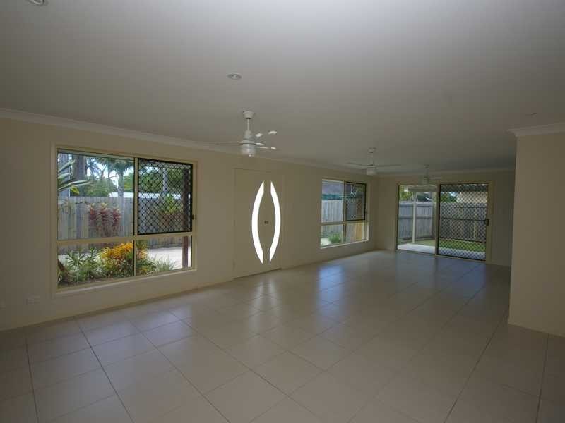 4/143 Bishop Road, Beachmere QLD 4510