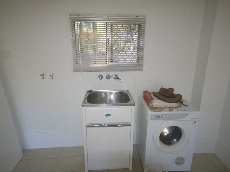 25 Bryant Street, Beachmere QLD 4510