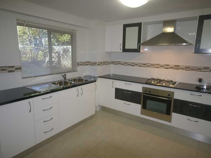 25 Bryant Street, Beachmere QLD 4510