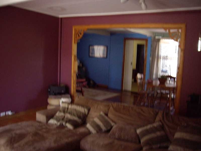 10 Gibson Street, Beachmere QLD 4510
