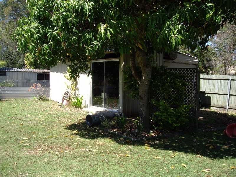 10 Gibson Street, Beachmere QLD 4510