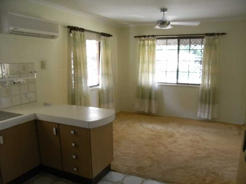 12 Arvon Avenue, Beachmere QLD 4510