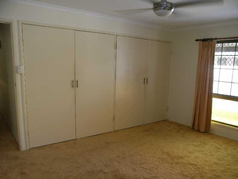 12 Arvon Avenue, Beachmere QLD 4510