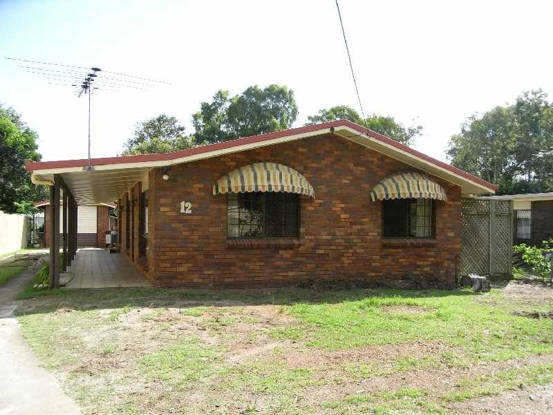 12 Arvon Avenue, Beachmere QLD 4510