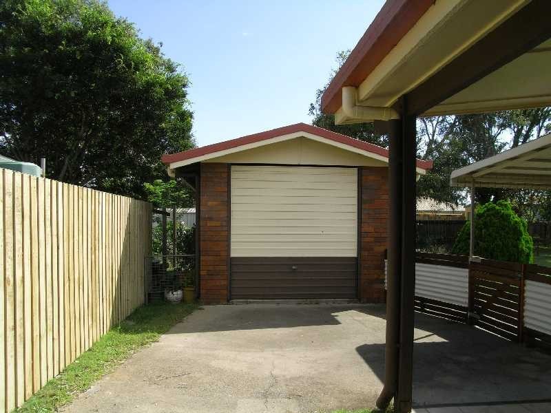 12 Arvon Avenue, Beachmere QLD 4510