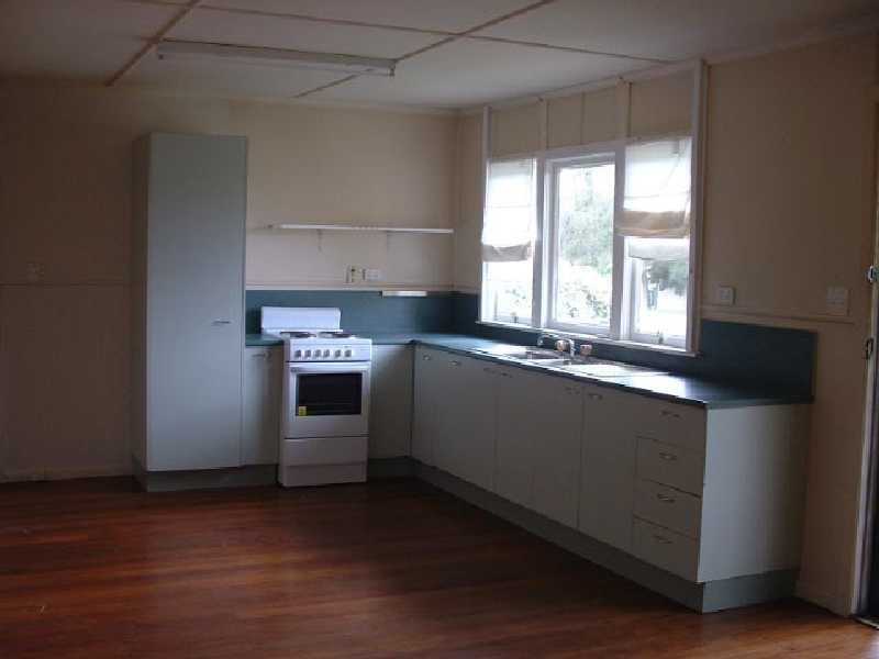 118 Biggs Avenue, Beachmere QLD 4510