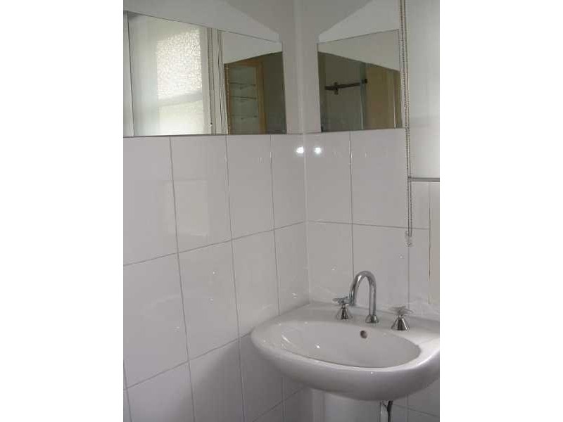 118 Biggs Avenue, Beachmere QLD 4510