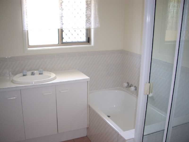 30 Kunde Street, Beachmere QLD 4510