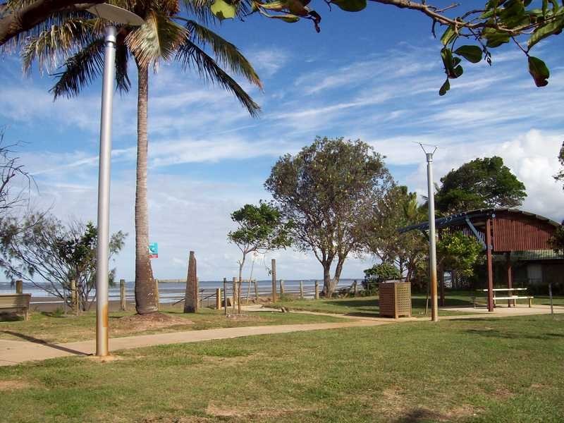 5 Main Street, Beachmere QLD 4510