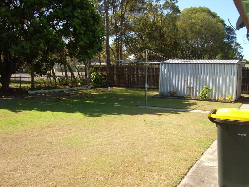 11 Patrick Street, Beachmere QLD 4510