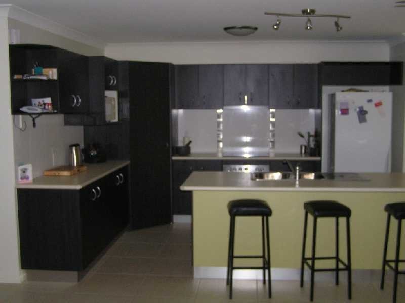 14 Yarraan Court, Beachmere QLD 4510