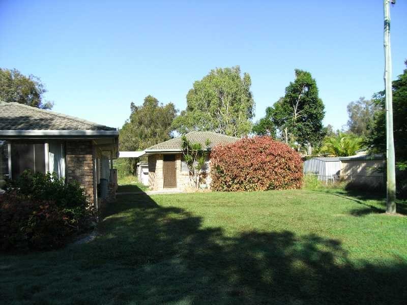 16 Kunde Street, Beachmere QLD 4510