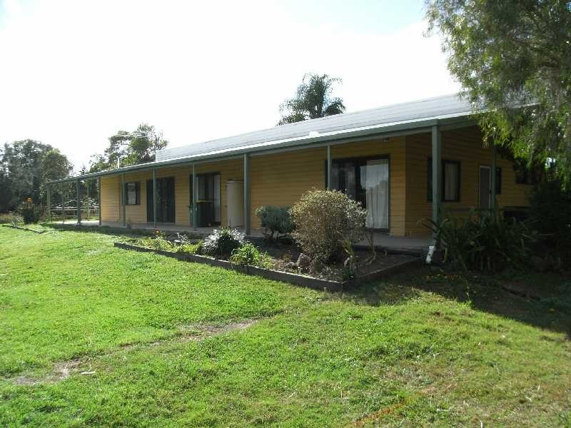 49 Bellay Road, Beachmere QLD 4510