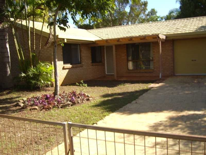 7 Siska Court, Beachmere QLD 4510