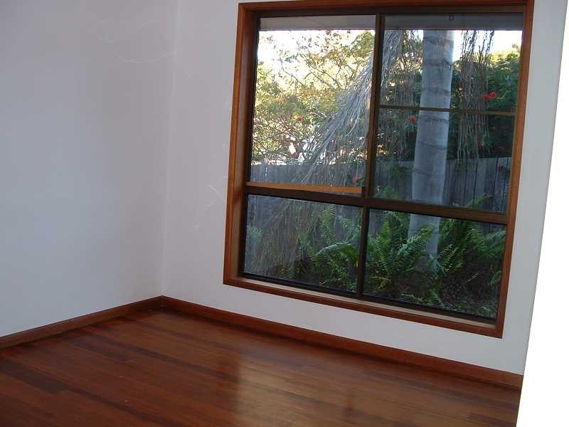 7 Bishop Road, Beachmere QLD 4510