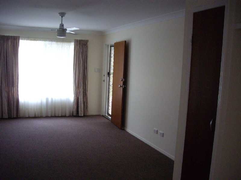 1/10 Bishop Road, Beachmere QLD 4510