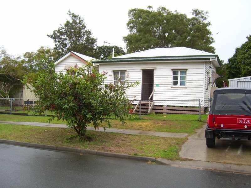 1 Elizabeth Street, Beachmere QLD 4510