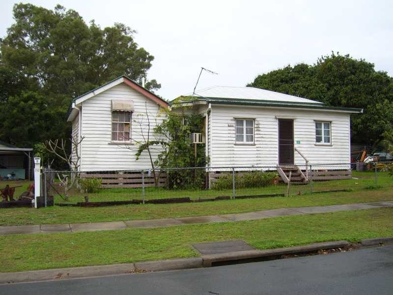 1 Elizabeth Street, Beachmere QLD 4510