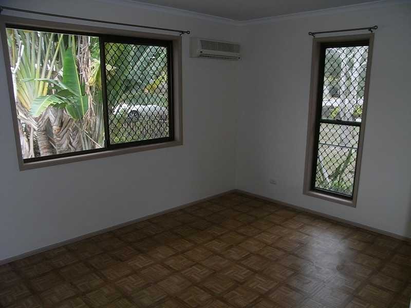 18 Progress Ave, Beachmere QLD 4510