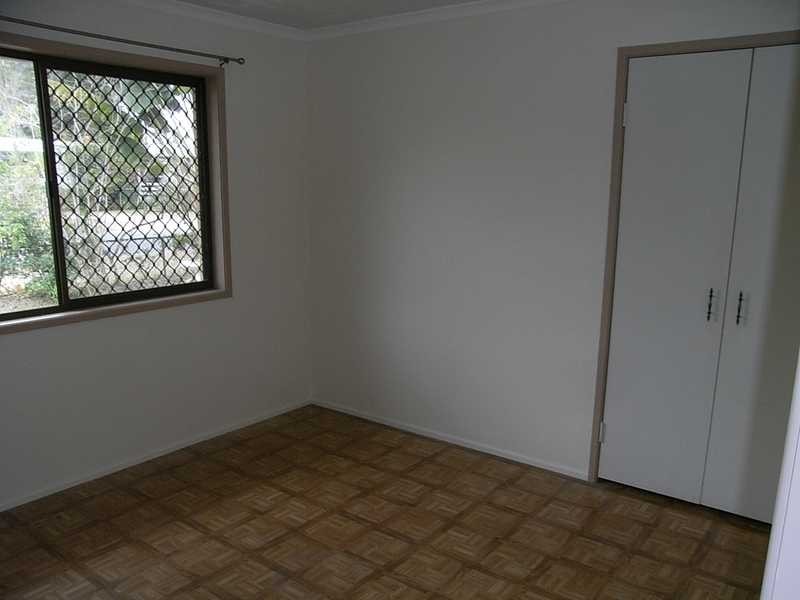 18 Progress Ave, Beachmere QLD 4510