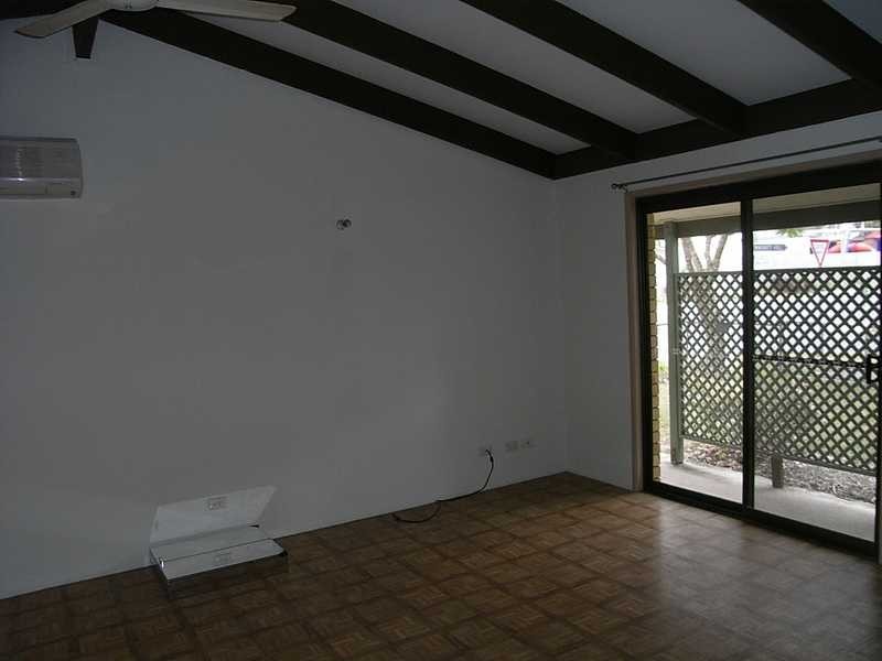 18 Progress Ave, Beachmere QLD 4510