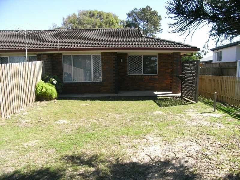 Unit 1/65 Coronation Avenue, Beachmere QLD 4510