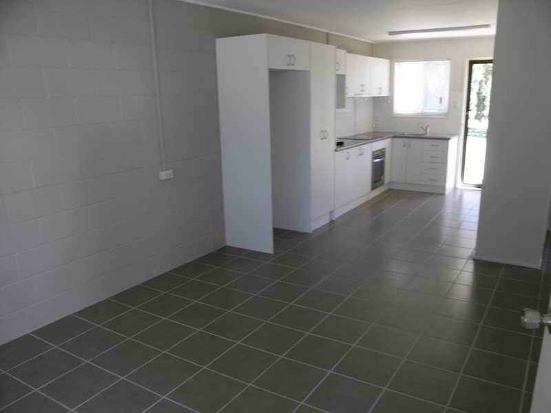 Unit 1/65 Coronation Avenue, Beachmere QLD 4510