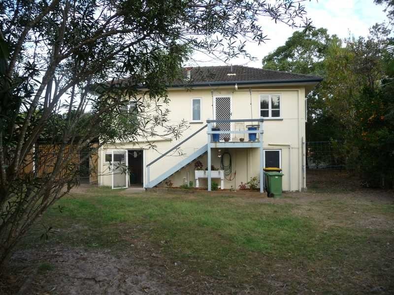 144 Moreton Tce, Beachmere QLD 4510