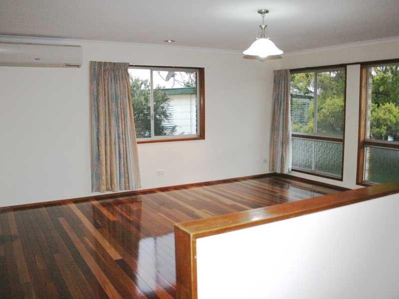 Flinders View QLD 4305