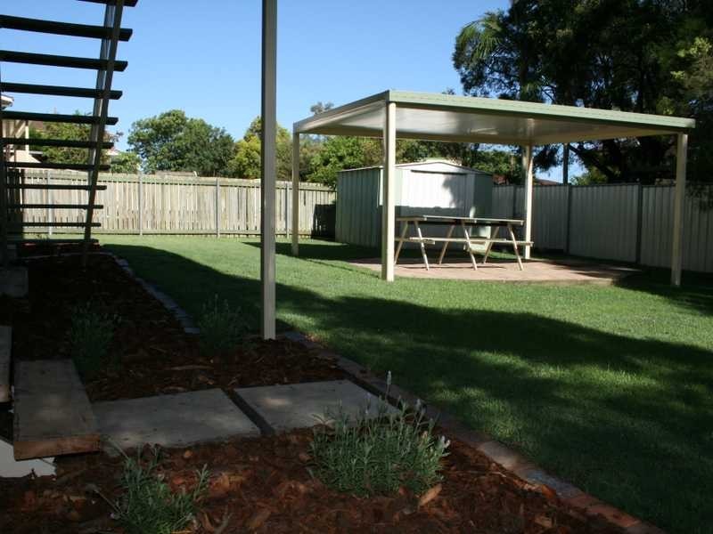 Flinders View QLD 4305