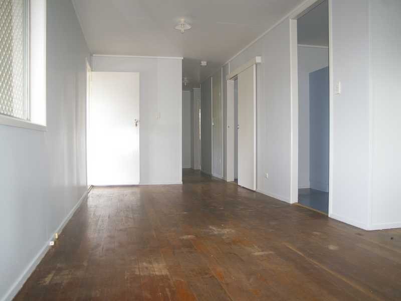 6 Lang Court, Goodna QLD 4300