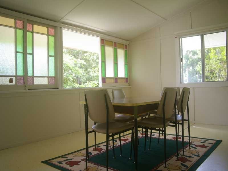 8 Albert Street, North Ipswich QLD 4305