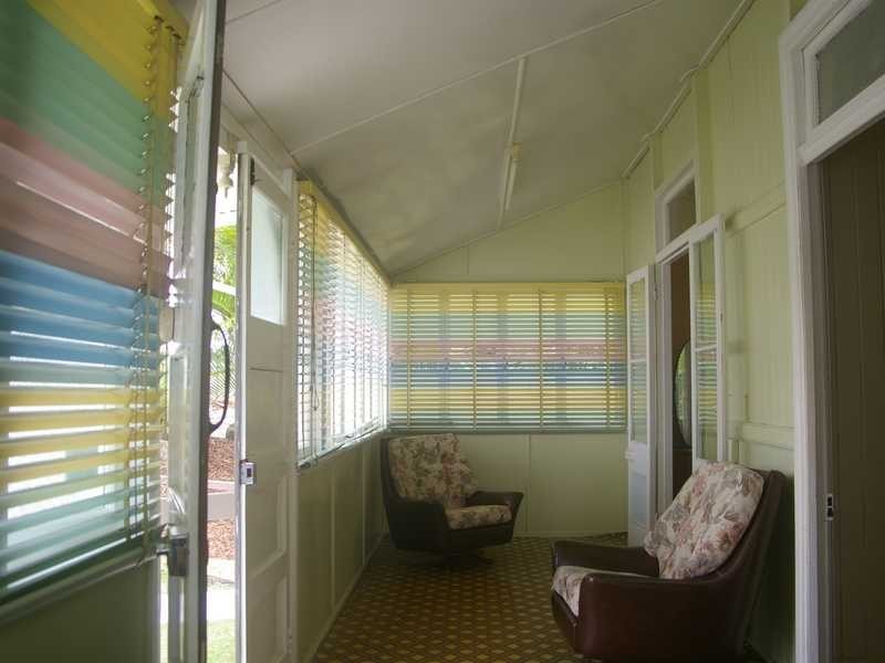 8 Albert Street, North Ipswich QLD 4305