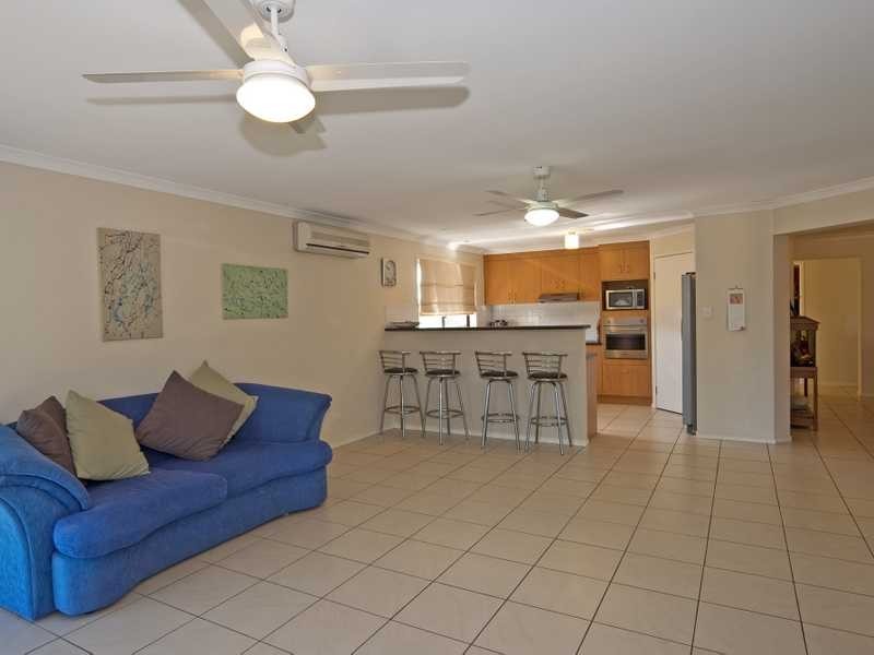 2 Paroo Place, Karalee QLD 4306