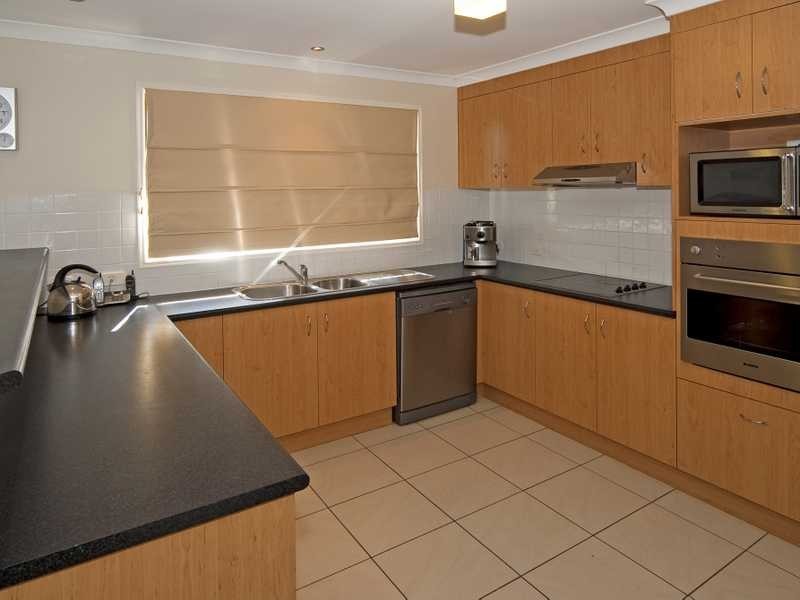 2 Paroo Place, Karalee QLD 4306