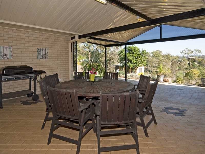 2 Paroo Place, Karalee QLD 4306