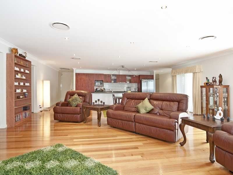 5 Whitewood Crescent, Brookwater QLD 4300