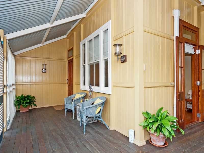 25 North Station Road, Booval QLD 4304