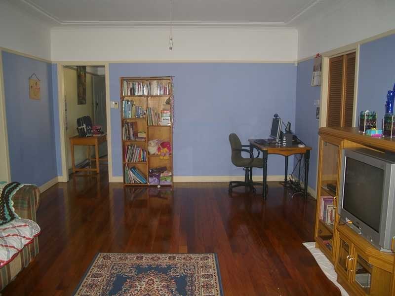 Booval QLD 4304