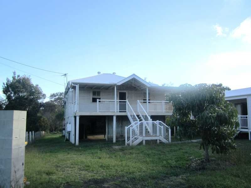 11 Burke Street, Barellan Point QLD 4306