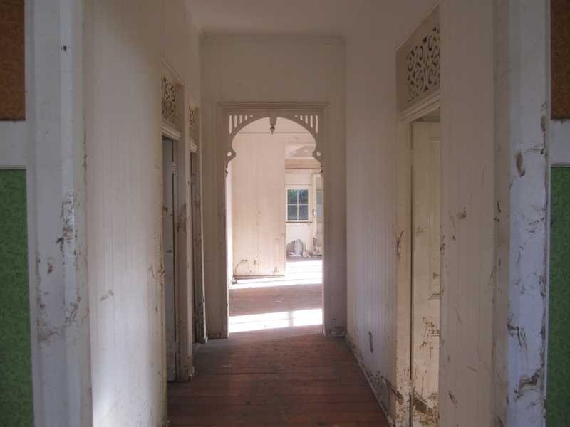 11 Burke Street, Barellan Point QLD 4306