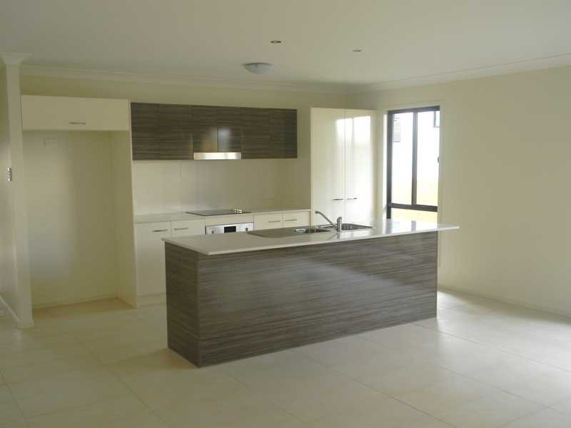 3 Fennel Way, Springfield Lakes QLD 4300