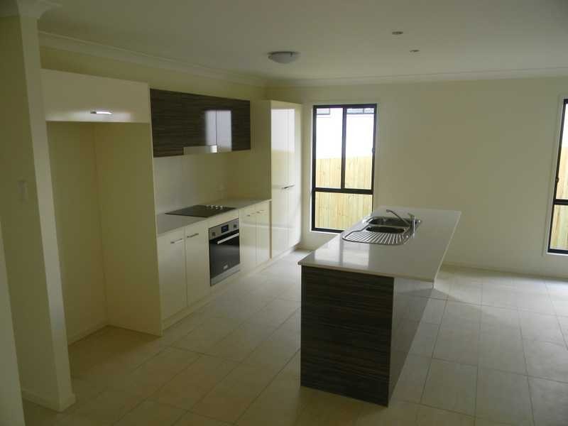 3 Fennel Way, Springfield Lakes QLD 4300