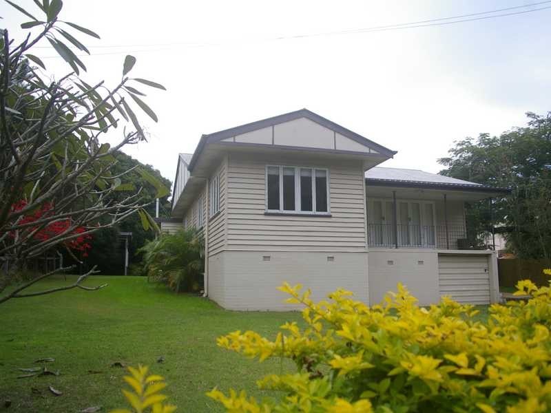 8 Carberry Street, Bundamba QLD 4304