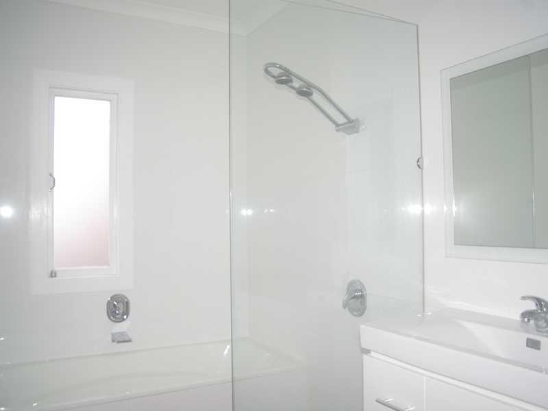 8 Carberry Street, Bundamba QLD 4304