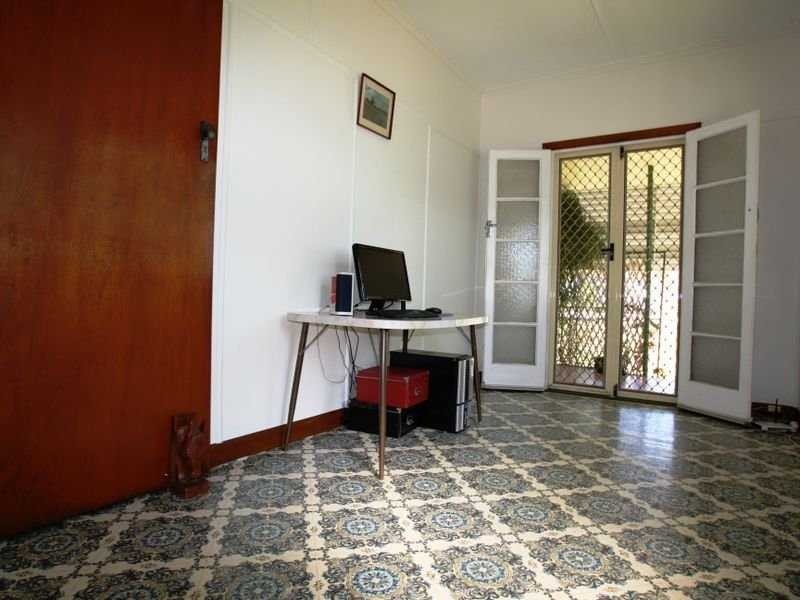 3 Irvine Street, East Ipswich QLD 4305