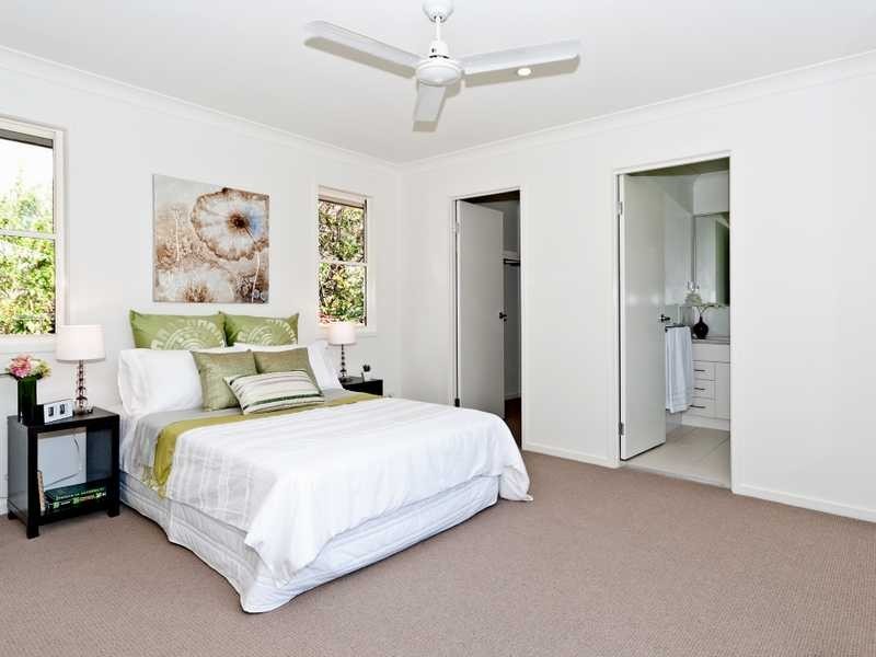 33B Margaret Street, Silkstone QLD 4304